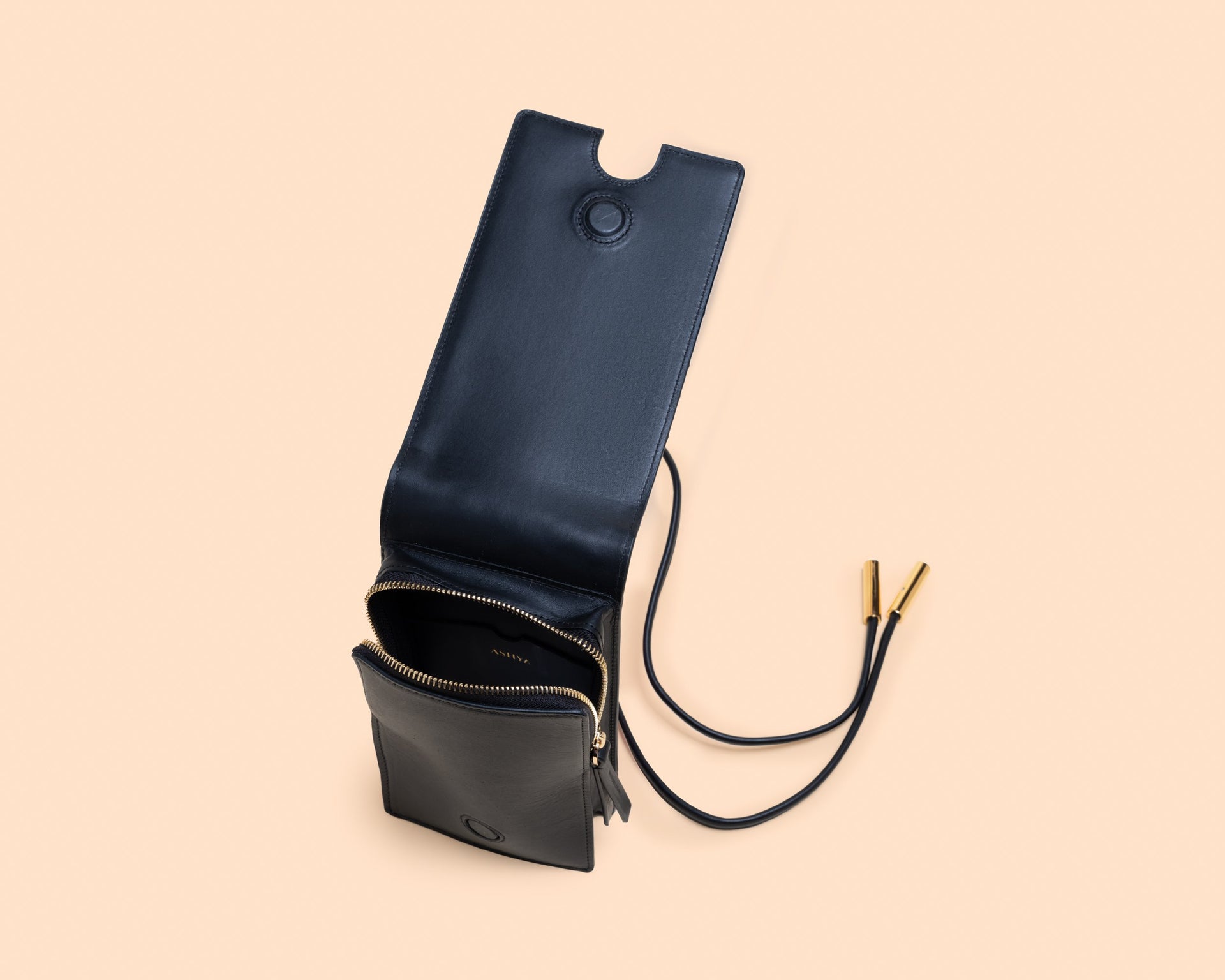 Bolo Bag | Onyx Ostrich